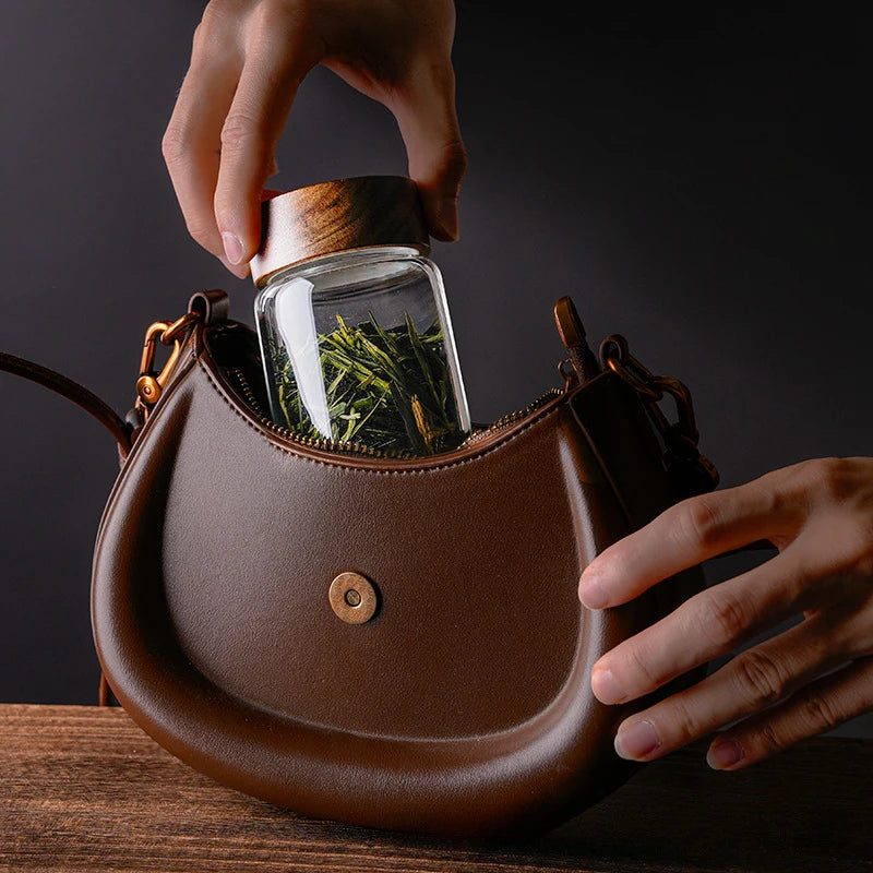 Recipiente de vidro com tampa de madeira